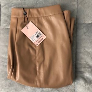 ❗️FLASH SALE ❗️Pu Split Front Straight leg Trousers
